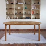 Table ronde extensible chêne Thygesen Sørensen Magnus Olesen années 70, pieds courbés sculptés, 2 rallonges
