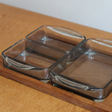 Vide-poche compartimenté scandinave bois massif et verre fumé Denmark années 60, trois raviers encastrés, art de la table danois mid-century